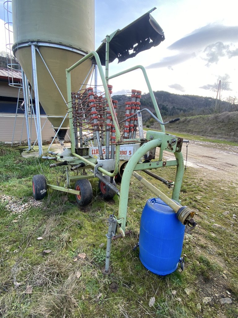 Schwader za tip CLAAS Liner 390 S, Gebrauchtmaschine u VERNOUX EN VIVARAIS (Slika 1)