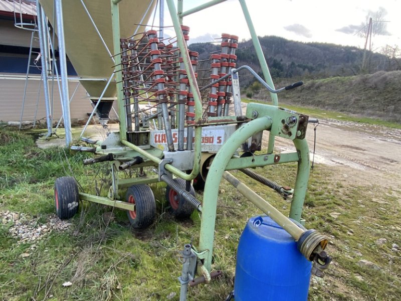 Schwader za tip CLAAS Liner 390 S, Gebrauchtmaschine u VERNOUX EN VIVARAIS