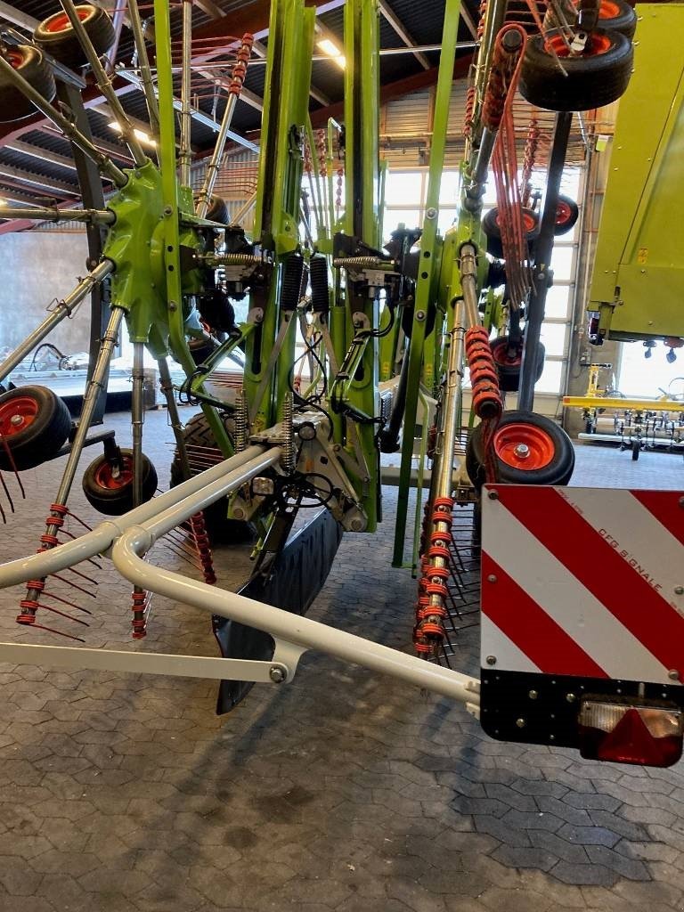 Schwader des Typs CLAAS LINER 4000 HHA, Gebrauchtmaschine in Aalestrup (Bild 6)
