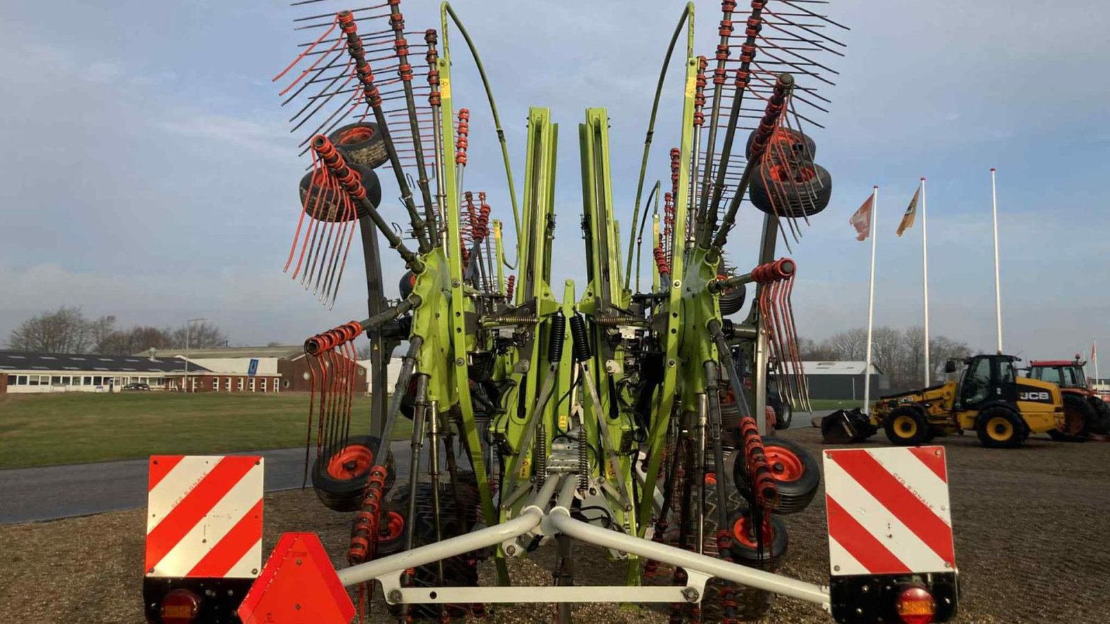 Schwader of the type CLAAS LINER 4000HHV, Gebrauchtmaschine in Aulum (Picture 4)