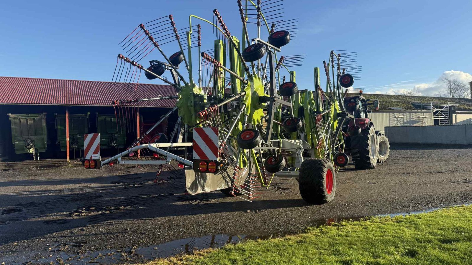 Schwader des Typs CLAAS LINER 4000HHV, Gebrauchtmaschine in Sindal (Bild 3)