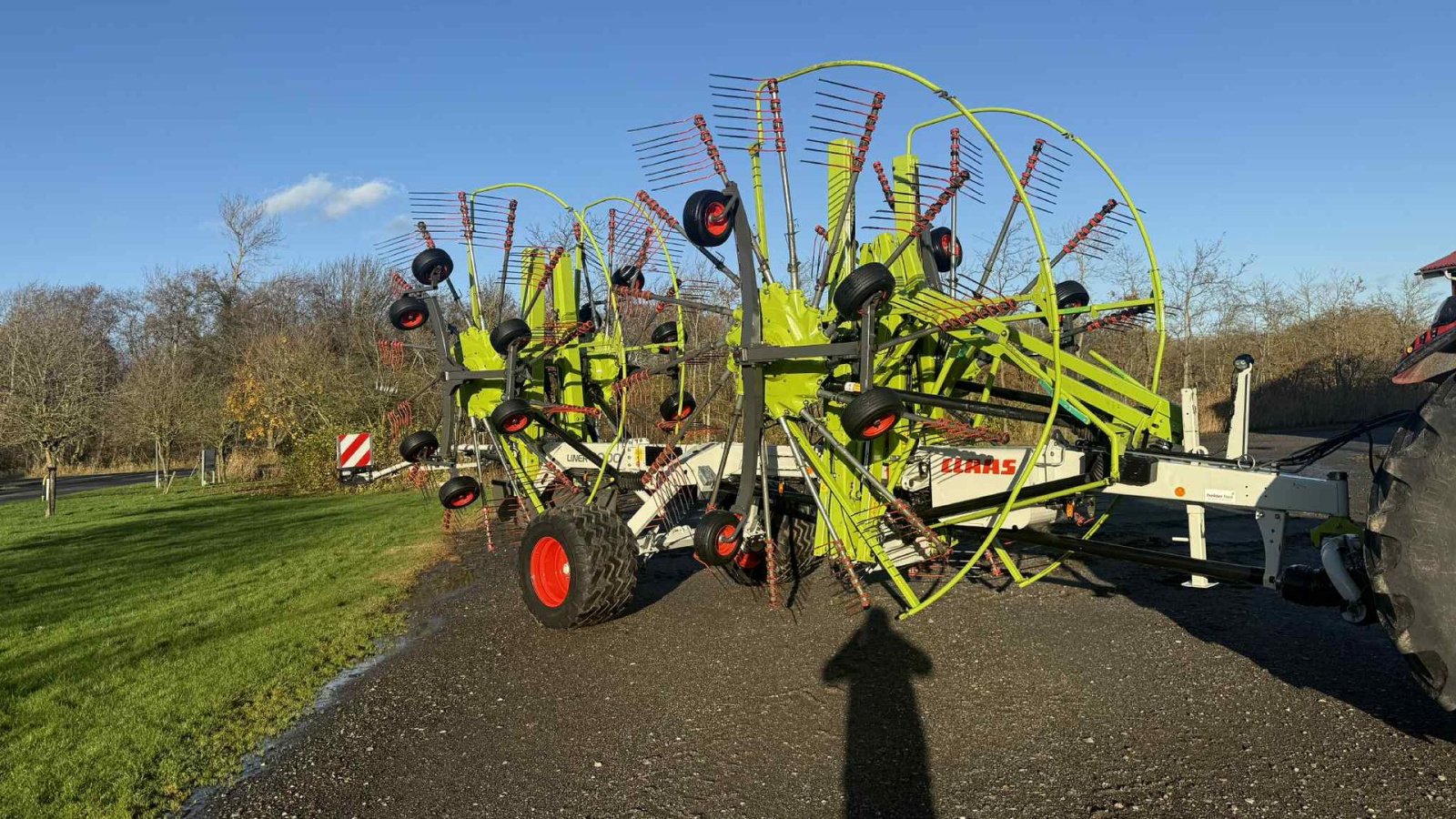 Schwader des Typs CLAAS LINER 4000HHV, Gebrauchtmaschine in Sindal (Bild 2)