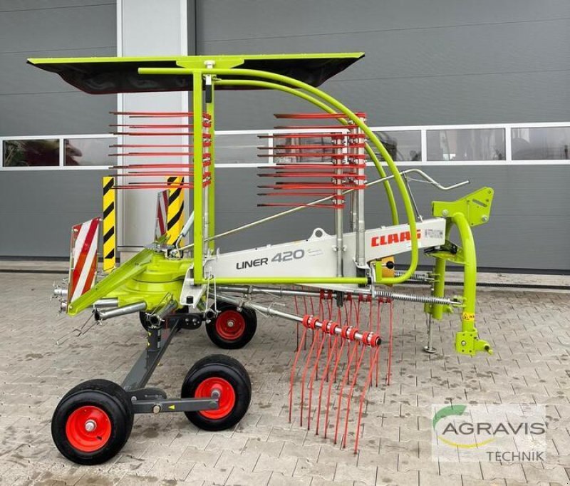 Schwader tipa CLAAS LINER 420, Gebrauchtmaschine u Erndtebrück-Womelsdorf (Slika 1)