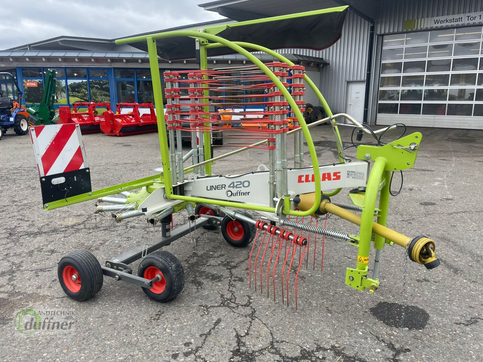 Schwader от тип CLAAS Liner 420, Gebrauchtmaschine в Münsingen (Снимка 2)