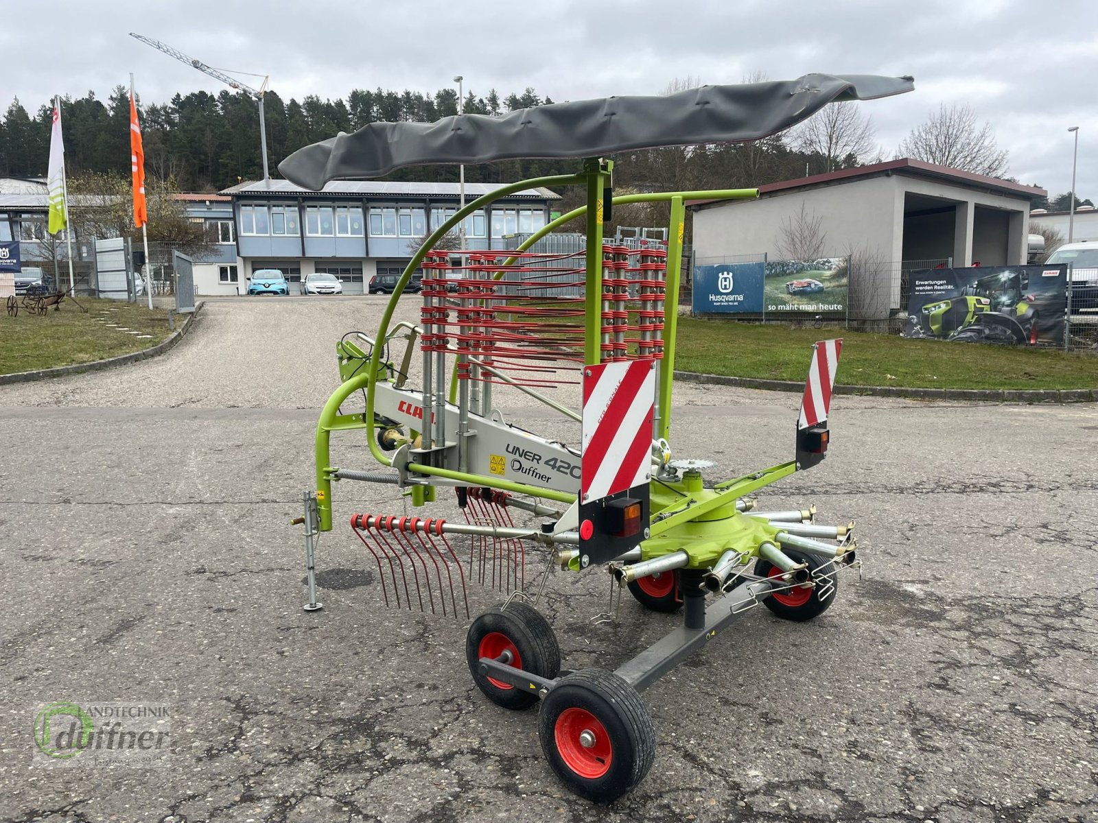 Schwader от тип CLAAS Liner 420, Gebrauchtmaschine в Münsingen (Снимка 4)