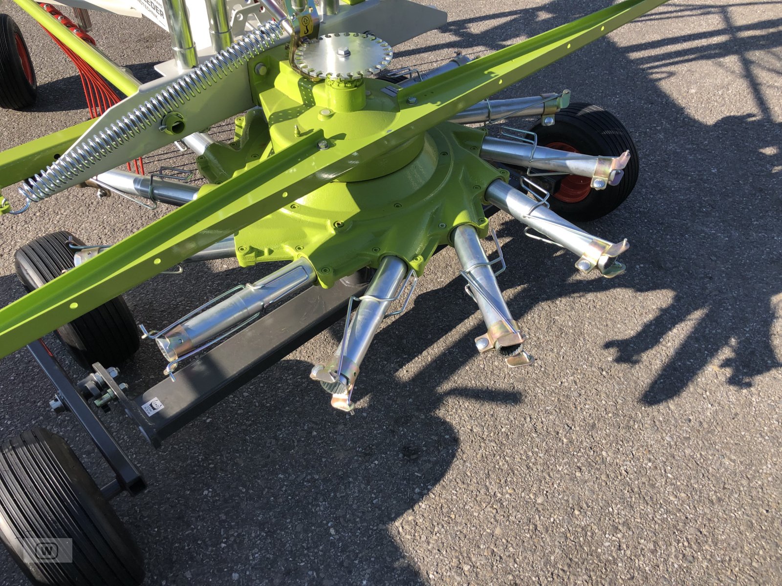 Schwader des Typs CLAAS Liner 420, Neumaschine in Zell an der Pram (Bild 24)