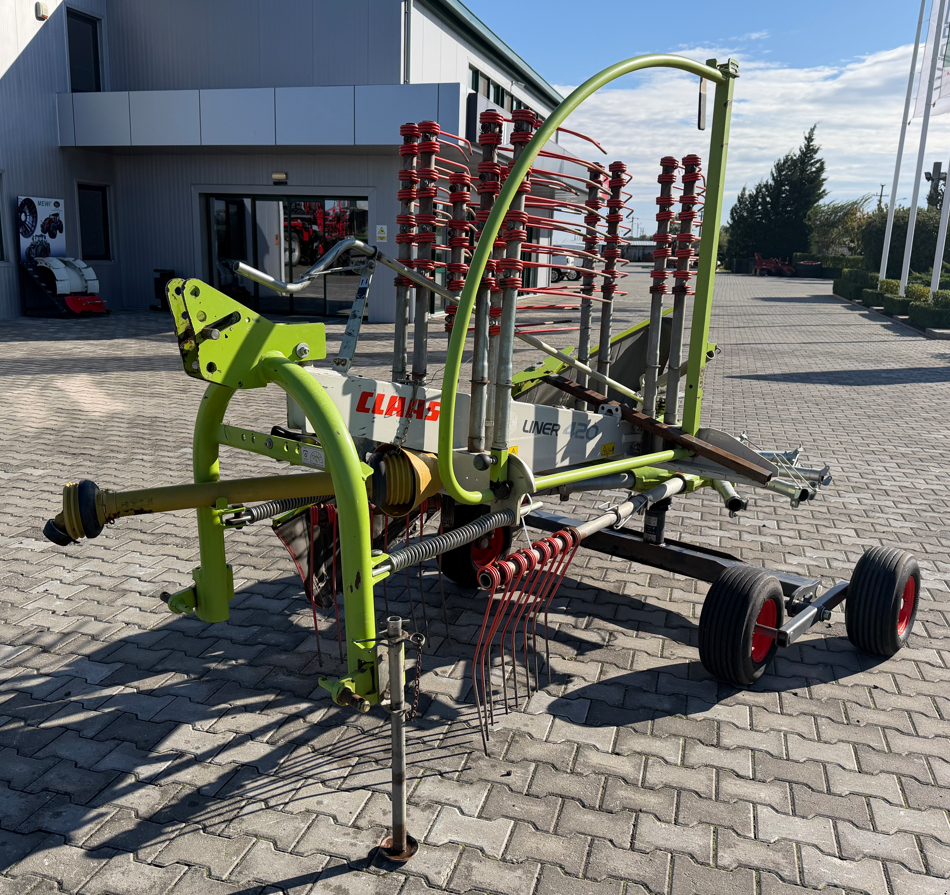 Schwader Türe ait CLAAS Liner 420, Gebrauchtmaschine içinde Orţişoara (resim 3)