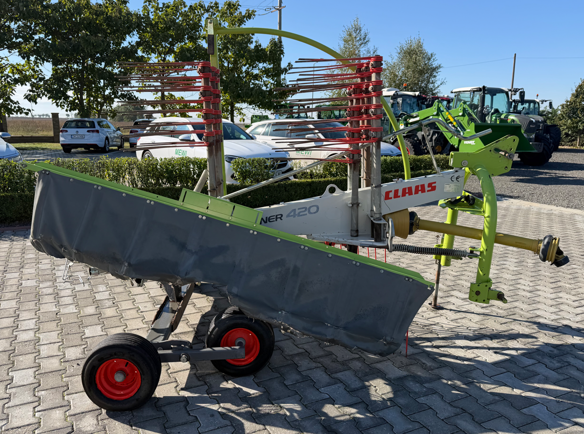 Schwader Türe ait CLAAS Liner 420, Gebrauchtmaschine içinde Orţişoara (resim 4)