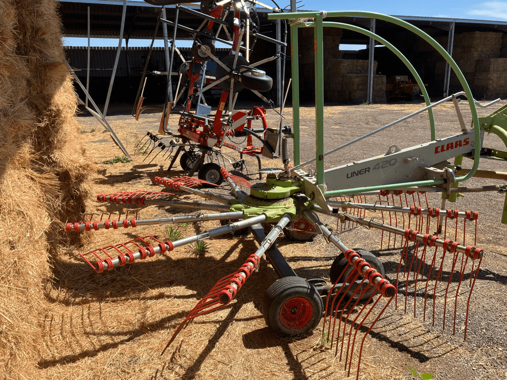 Schwader Türe ait CLAAS LINER 420, Gebrauchtmaschine içinde SAINT ANDIOL (resim 2)