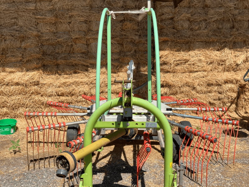 Schwader des Typs CLAAS LINER 420, Gebrauchtmaschine in SAINT ANDIOL