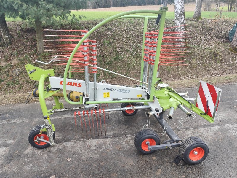 Schwader del tipo CLAAS Liner 420, Gebrauchtmaschine en Waldsassen (Imagen 1)