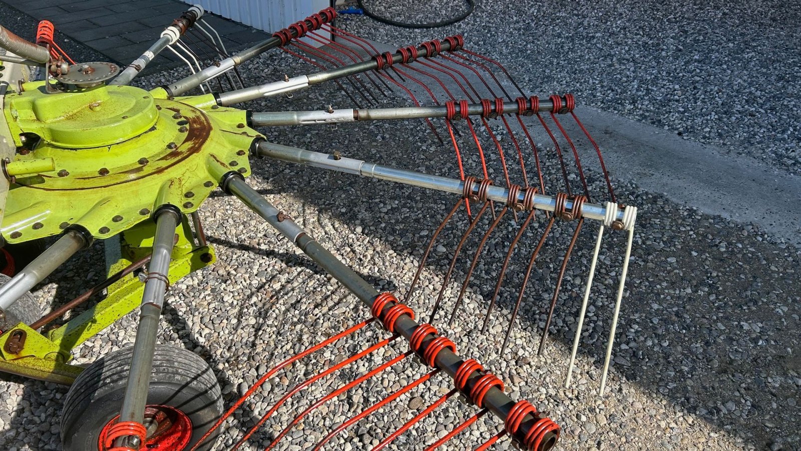 Schwader του τύπου CLAAS Liner 430 S, Gebrauchtmaschine σε Thorsø (Φωτογραφία 11)