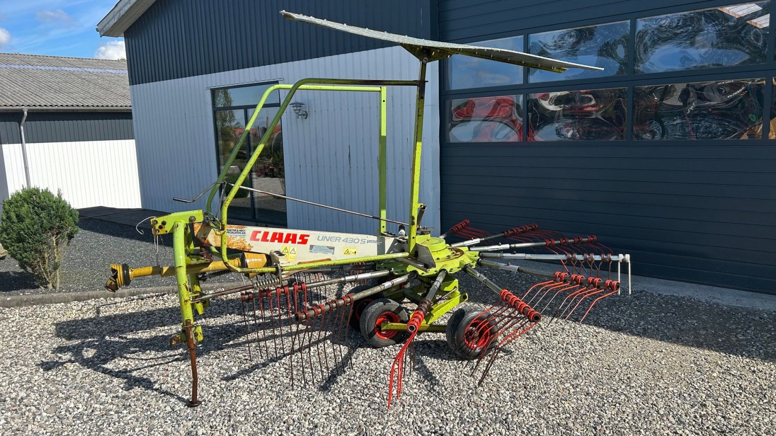 Schwader του τύπου CLAAS Liner 430 S, Gebrauchtmaschine σε Thorsø (Φωτογραφία 1)