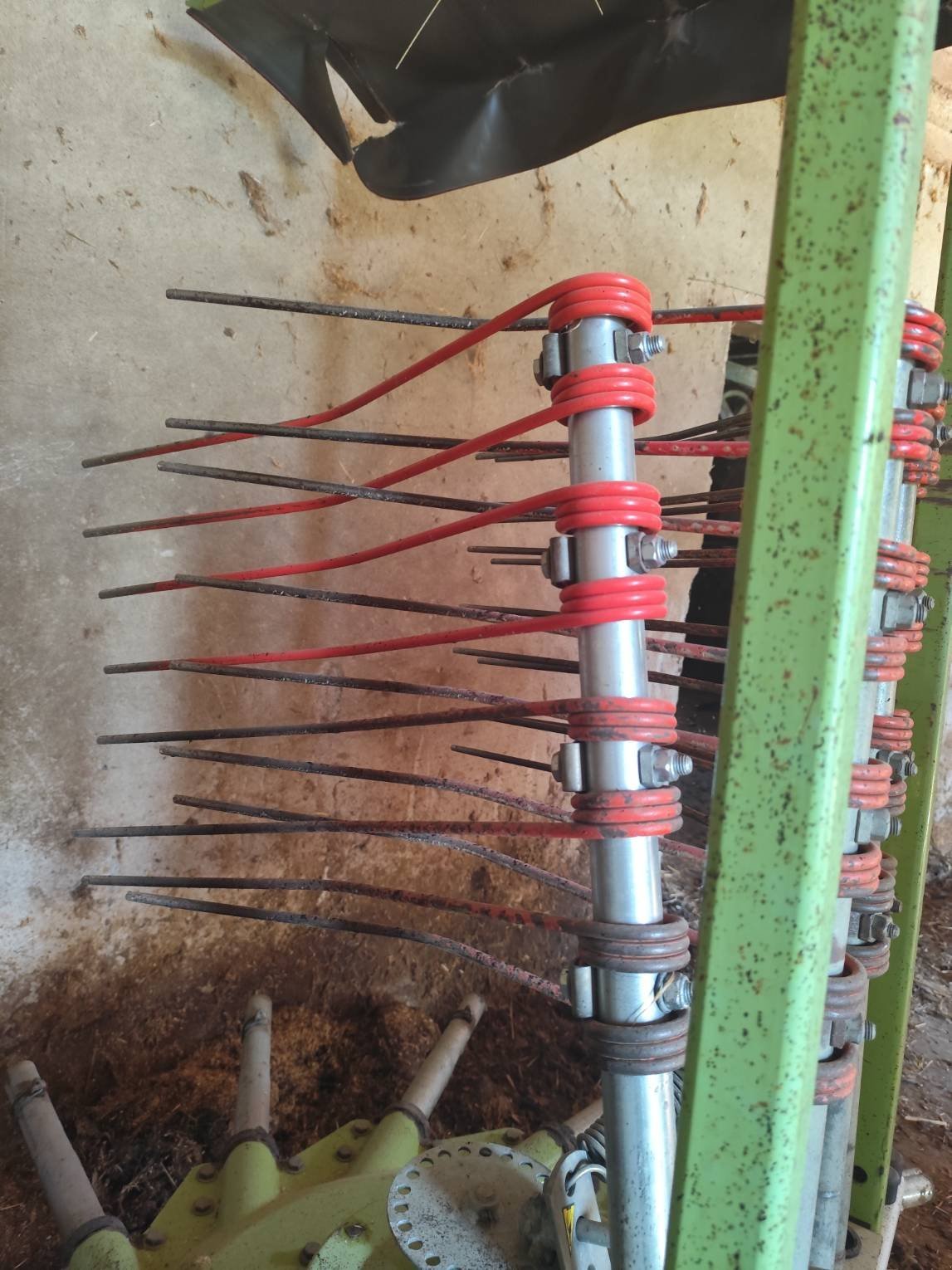 Schwader van het type CLAAS LINER 430S, Gebrauchtmaschine in Le Horps (Foto 11)