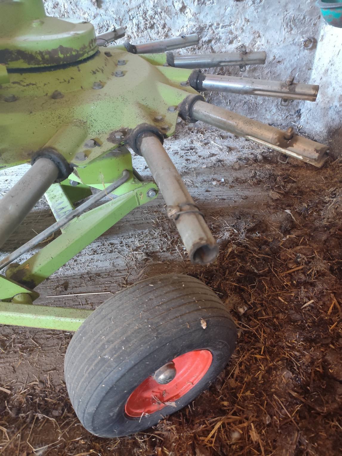 Schwader of the type CLAAS LINER 430S, Gebrauchtmaschine in Le Horps (Picture 8)