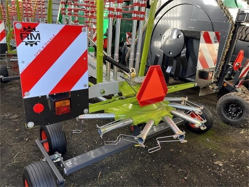 Schwader des Typs CLAAS Liner 450 På lager til omgående levering, Gebrauchtmaschine in Ringe (Bild 3)