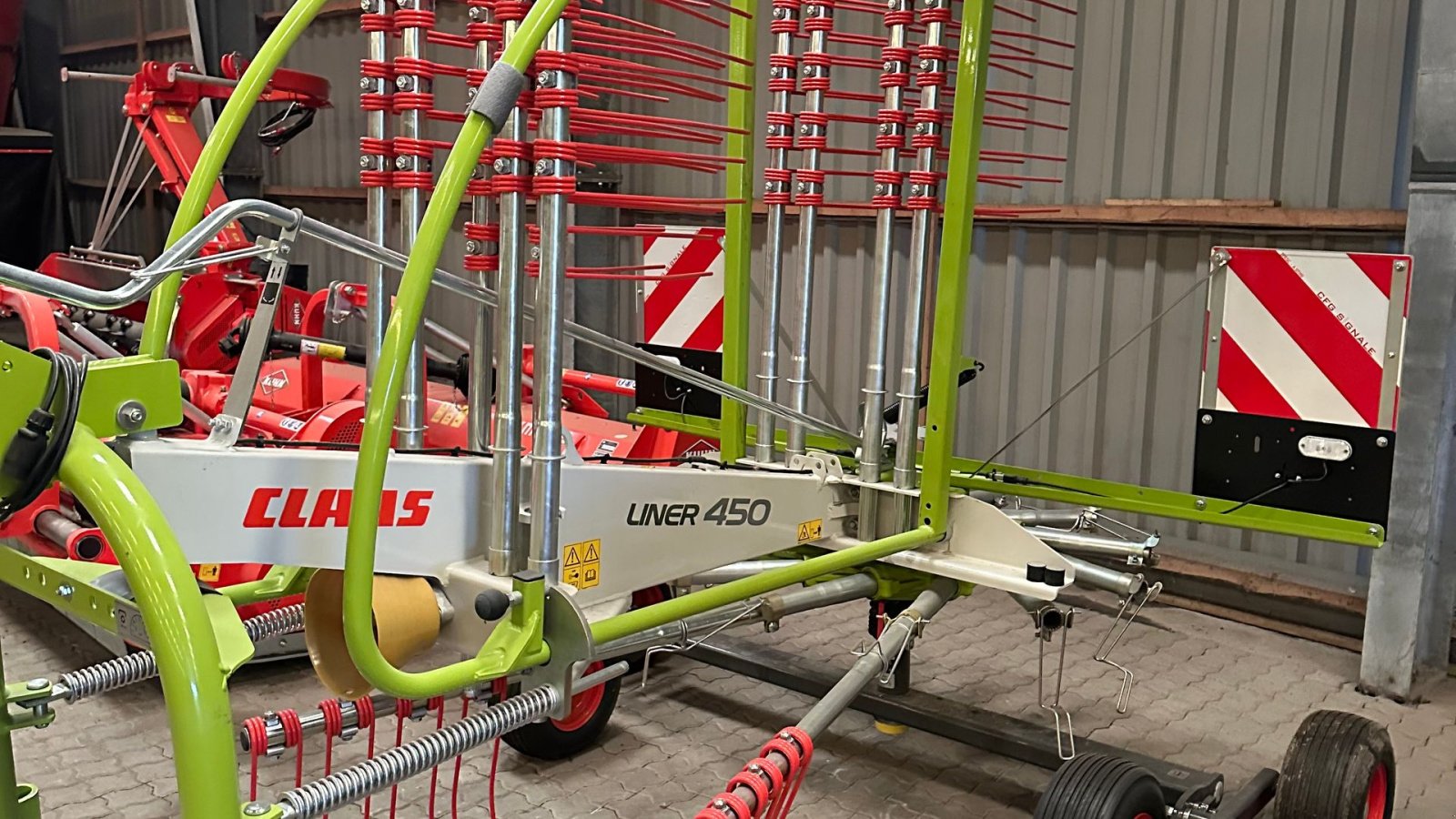 Schwader of the type CLAAS Liner 450 Rive, Gebrauchtmaschine in Tinglev (Picture 1)