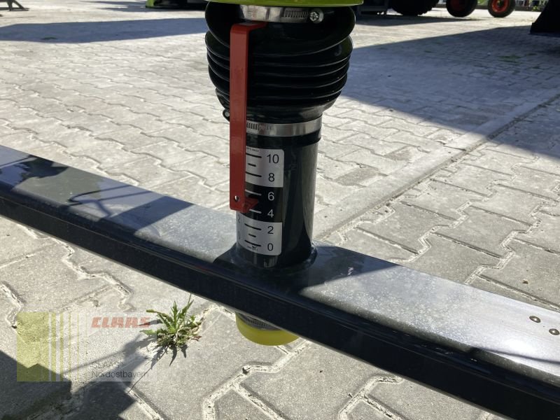 Schwader des Typs CLAAS LINER 450, Neumaschine in Schwend (Bild 15)