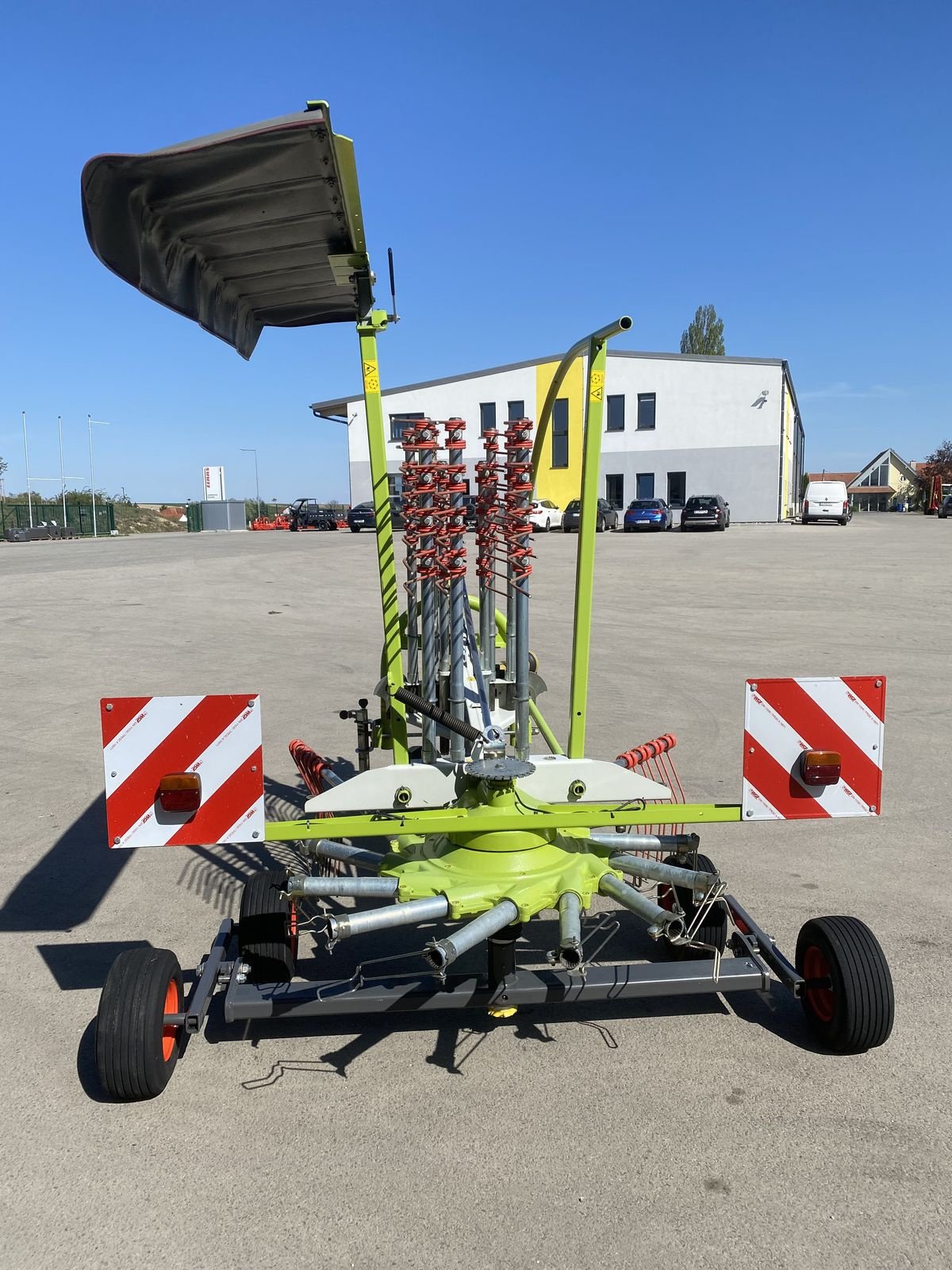 Schwader Türe ait CLAAS Liner 450, Gebrauchtmaschine içinde Grund (resim 5)