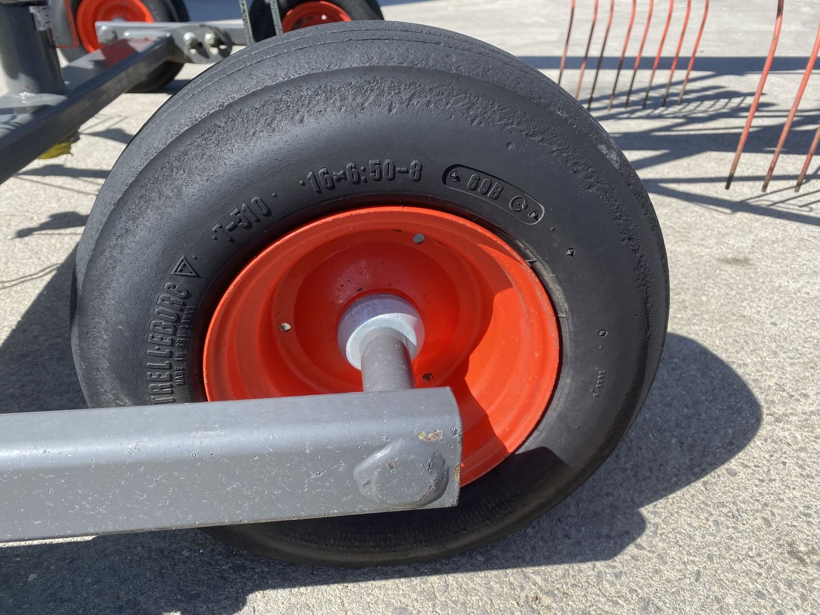 Schwader Türe ait CLAAS Liner 450, Gebrauchtmaschine içinde Grund (resim 14)