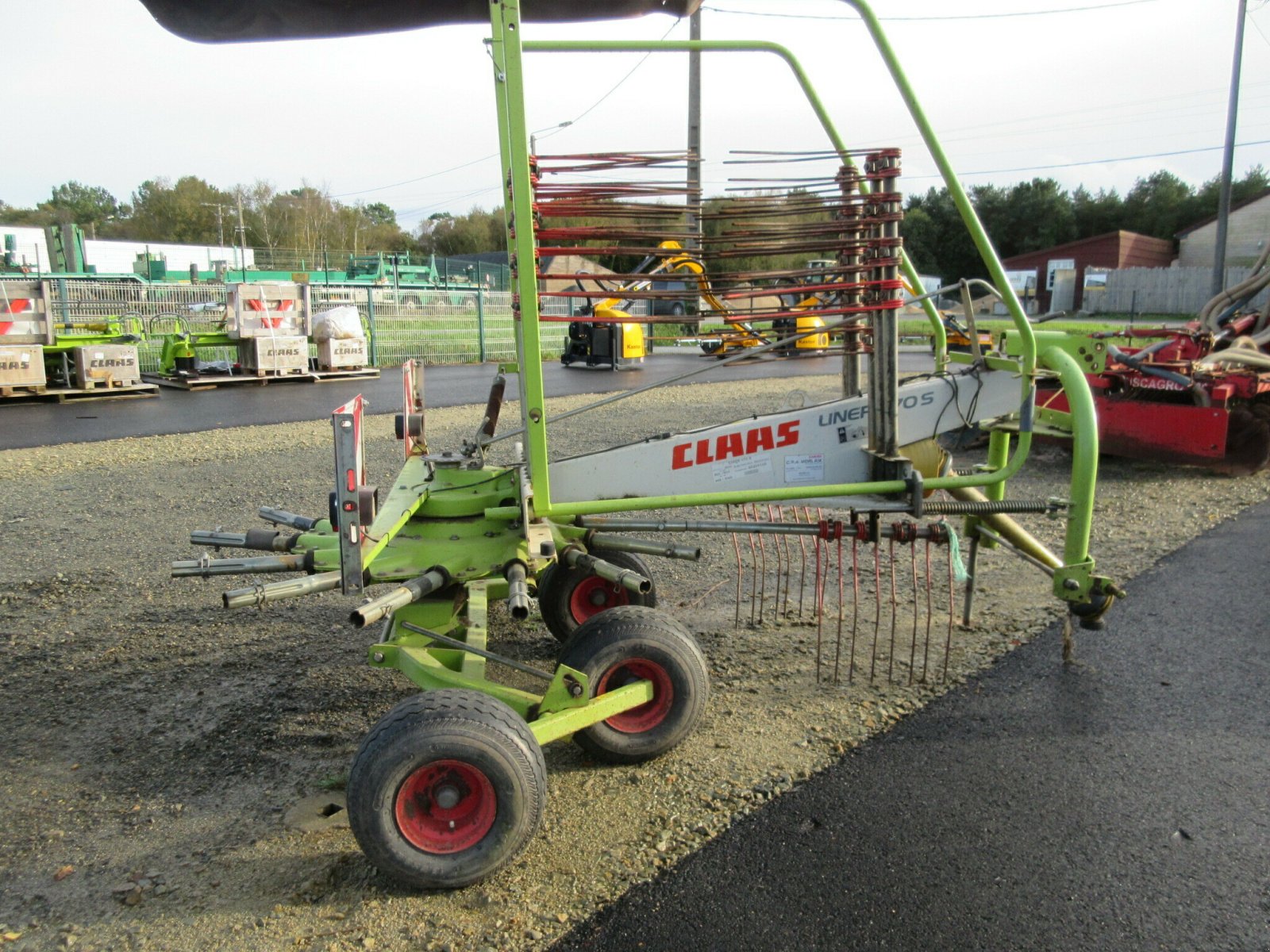 Schwader του τύπου CLAAS LINER 470 S, Gebrauchtmaschine σε PLOUIGNEAU (Φωτογραφία 1)