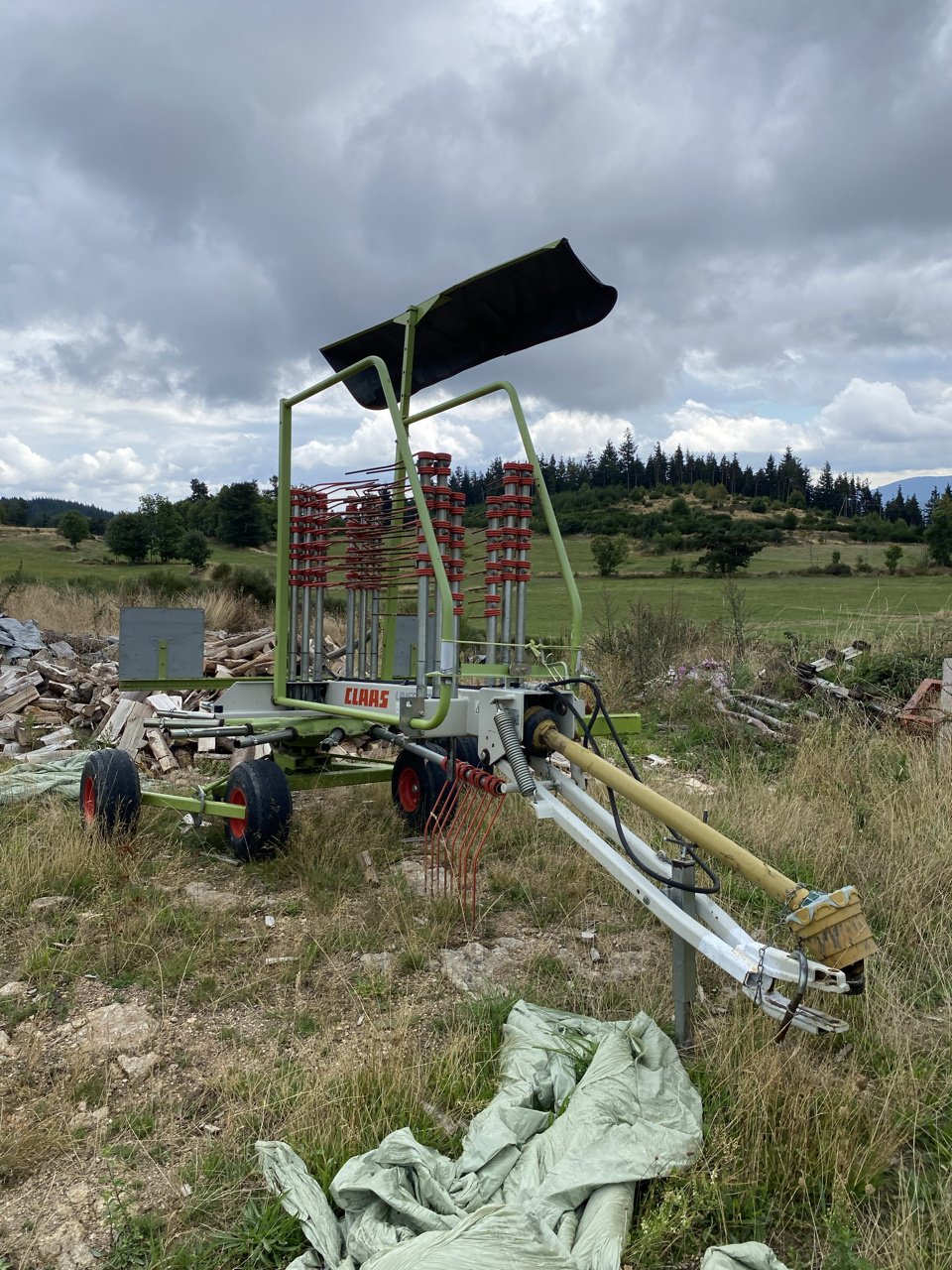 Schwader tipa CLAAS Liner 470 T, Gebrauchtmaschine u VERNOUX EN VIVARAIS (Slika 5)