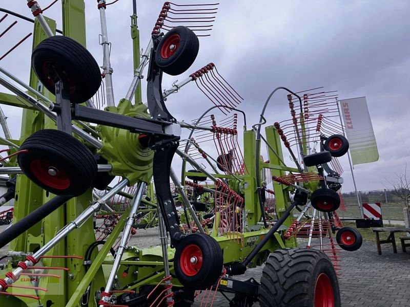 Schwader des Typs CLAAS LINER 4700 BUSINESS MHV, Neumaschine in Töging am Inn (Bild 3)