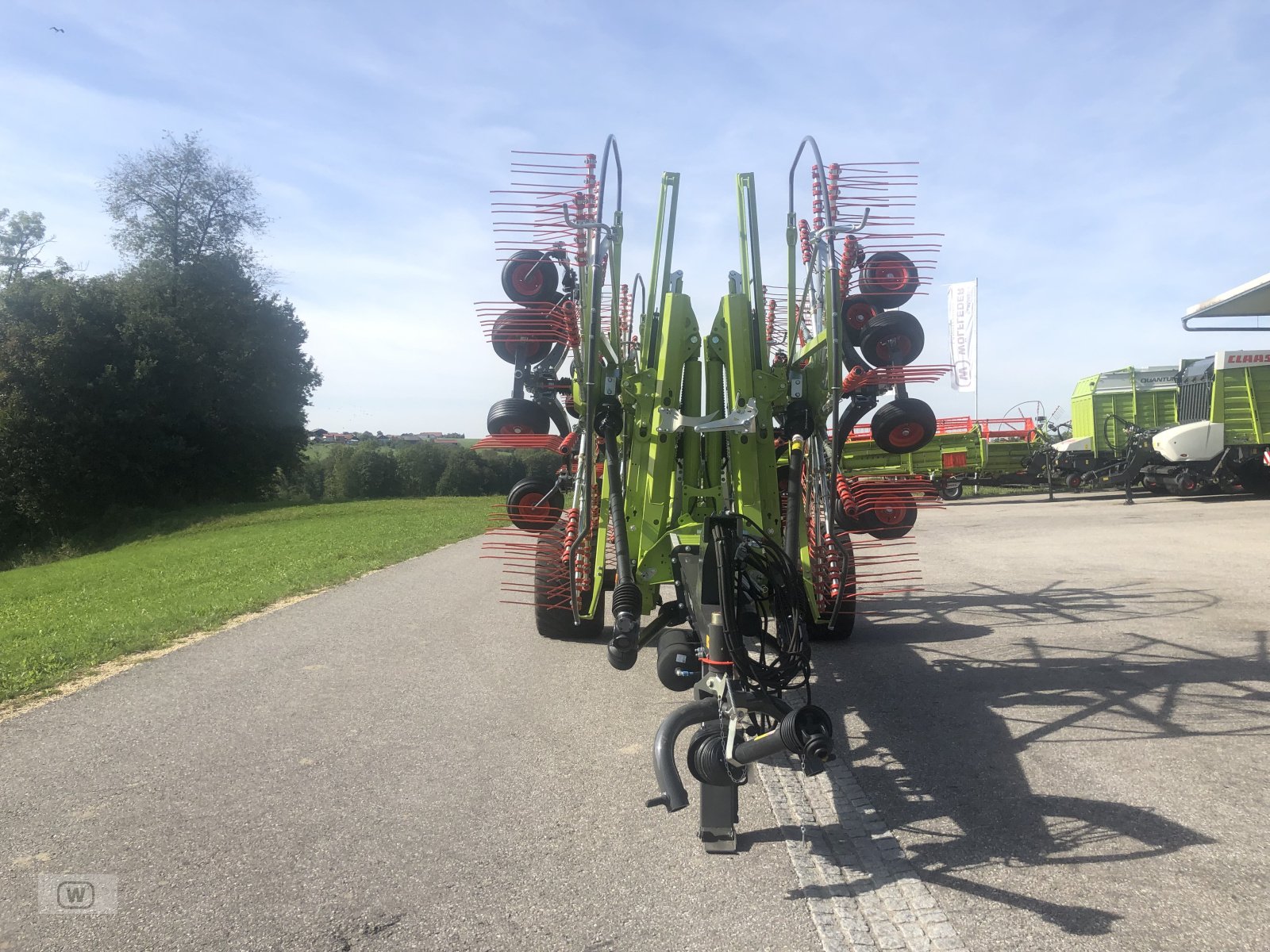 Schwader des Typs CLAAS Liner 4700 Business, Neumaschine in Zell an der Pram (Bild 10)