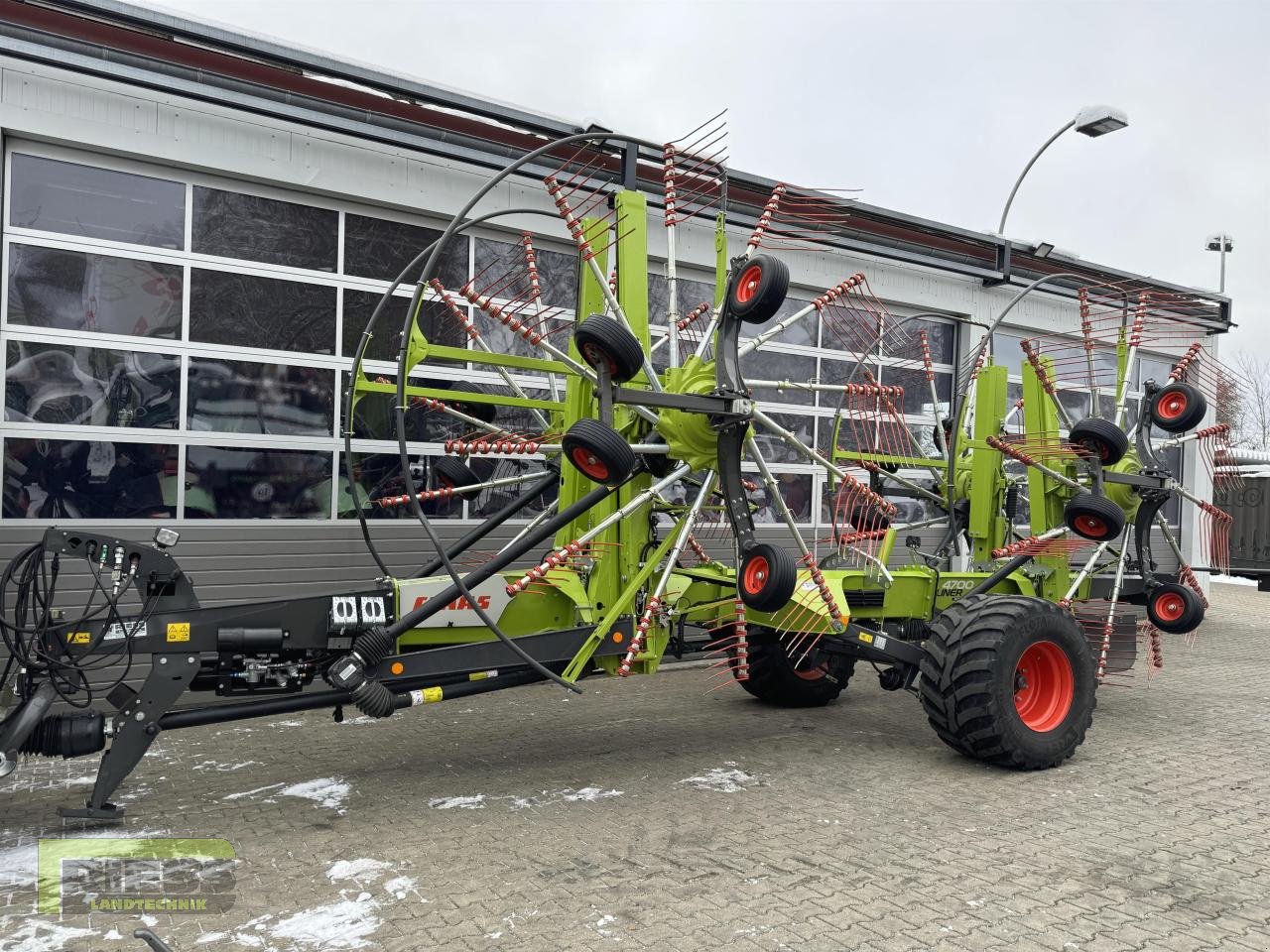 Schwader tipa CLAAS LINER 4700 BUSINESS, Gebrauchtmaschine u Homberg (Ohm) - Maulbach (Slika 1)