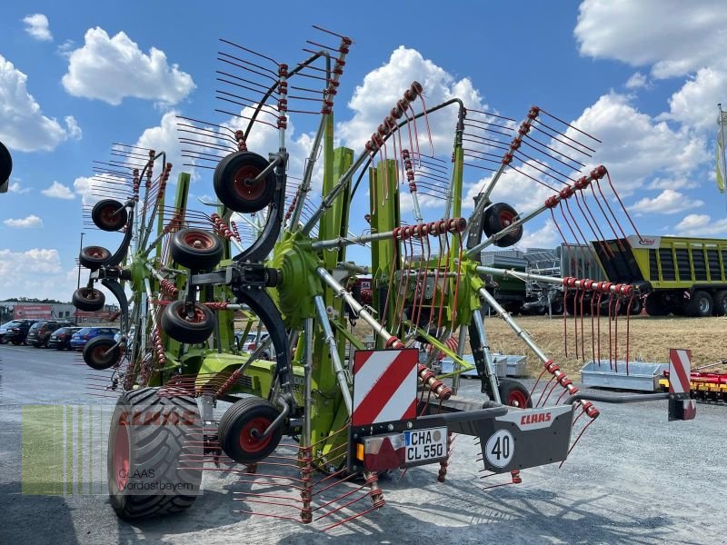 Schwader des Typs CLAAS LINER 4700 BUSINESS, Vorführmaschine in Altenstadt a.d. Waldnaab (Bild 2)