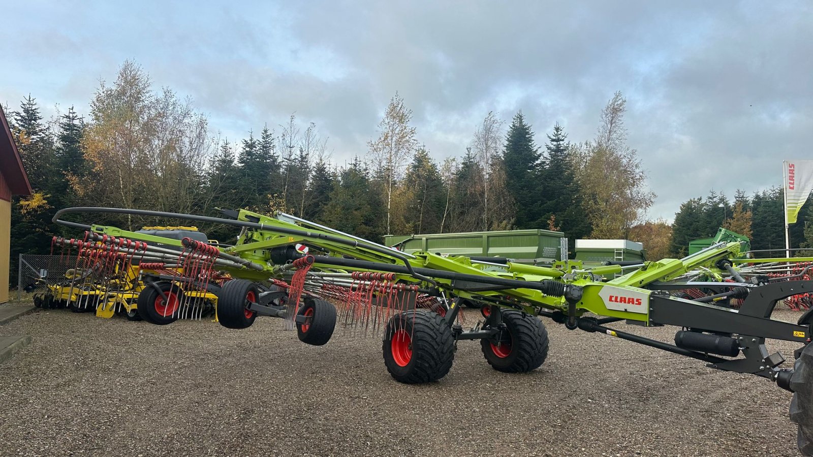 Schwader typu CLAAS Liner 4800 Business, Gebrauchtmaschine v Tinglev (Obrázek 12)