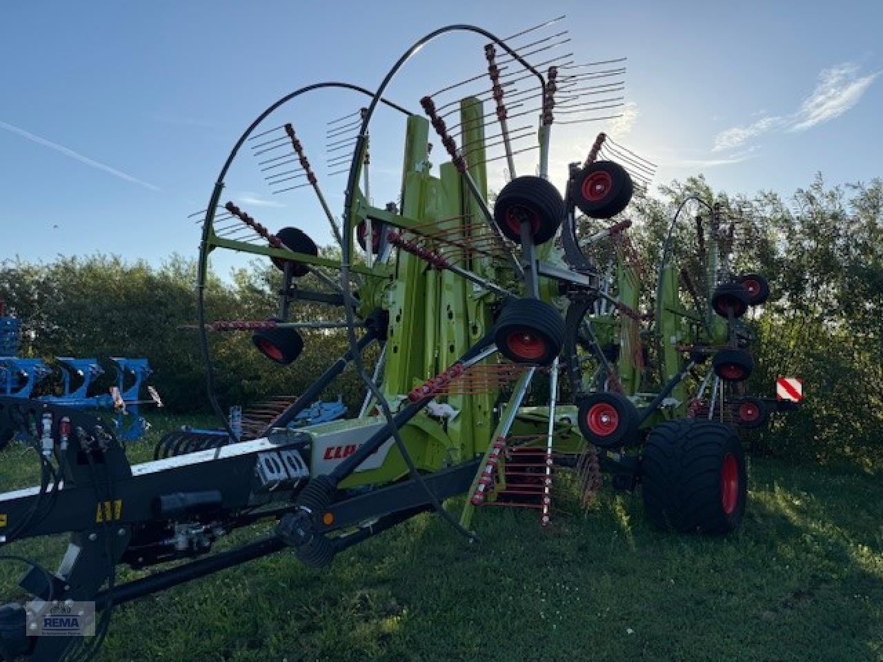 Schwader des Typs CLAAS Liner 4800 Business, Vorführmaschine in Belzig-Schwanebeck (Bild 1)