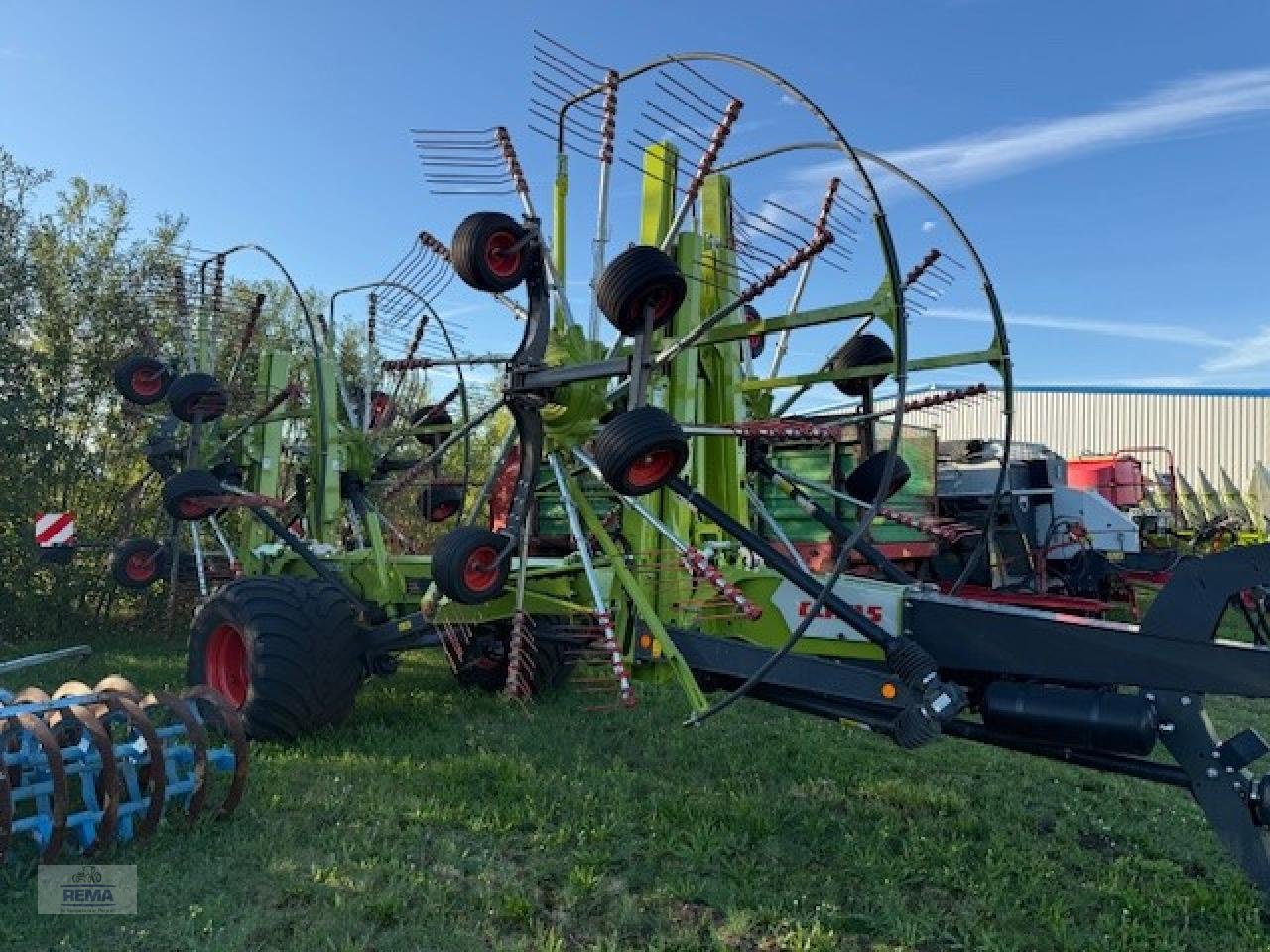 Schwader des Typs CLAAS Liner 4800 Business, Vorführmaschine in Belzig-Schwanebeck (Bild 2)