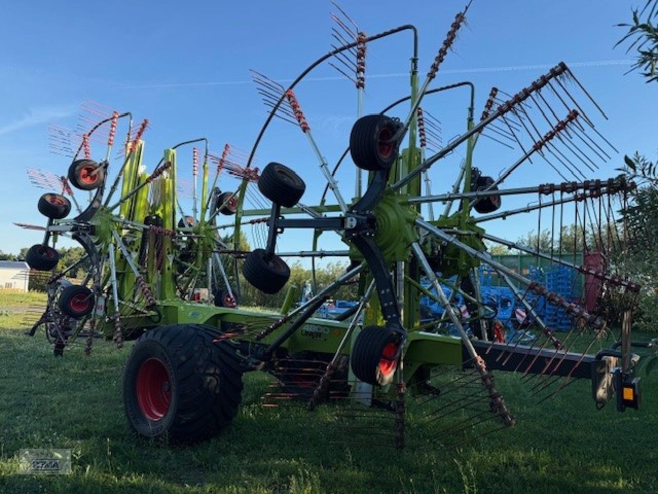 Schwader des Typs CLAAS Liner 4800 Business, Vorführmaschine in Belzig-Schwanebeck (Bild 4)