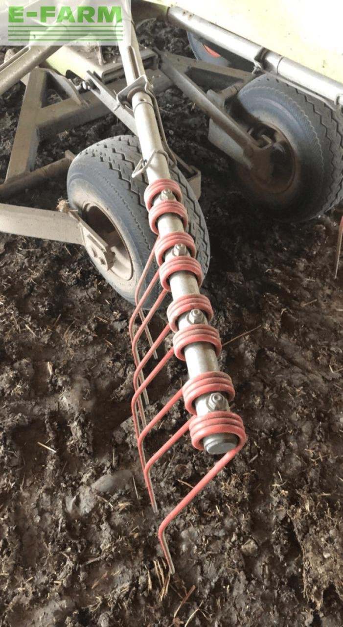 Schwader des Typs CLAAS liner 650 twin (607/030), Gebrauchtmaschine in ST ANDIOL (Bild 4)