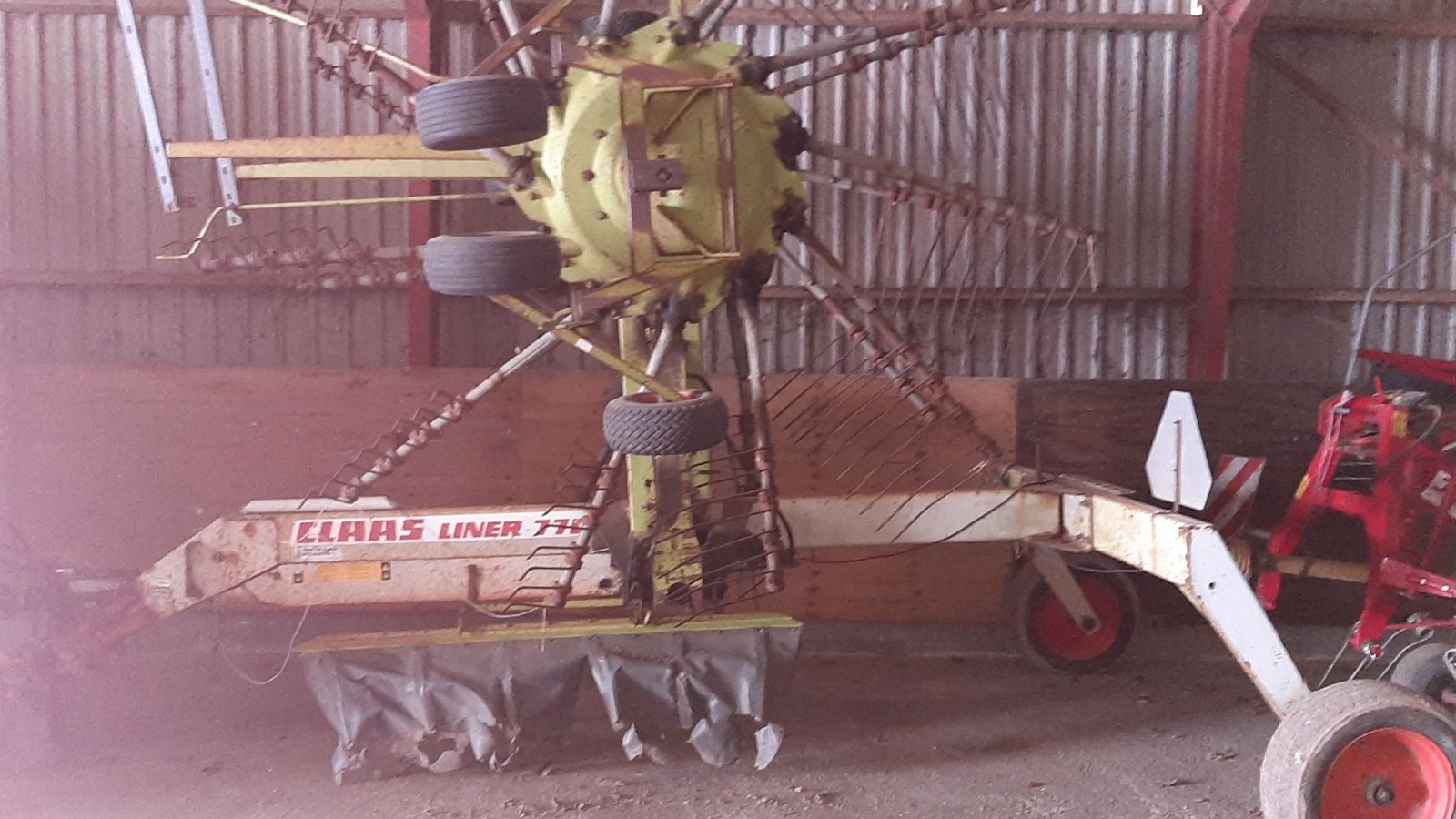 Schwader типа CLAAS Liner 770 storrive, Gebrauchtmaschine в Hadsund (Фотография 2)