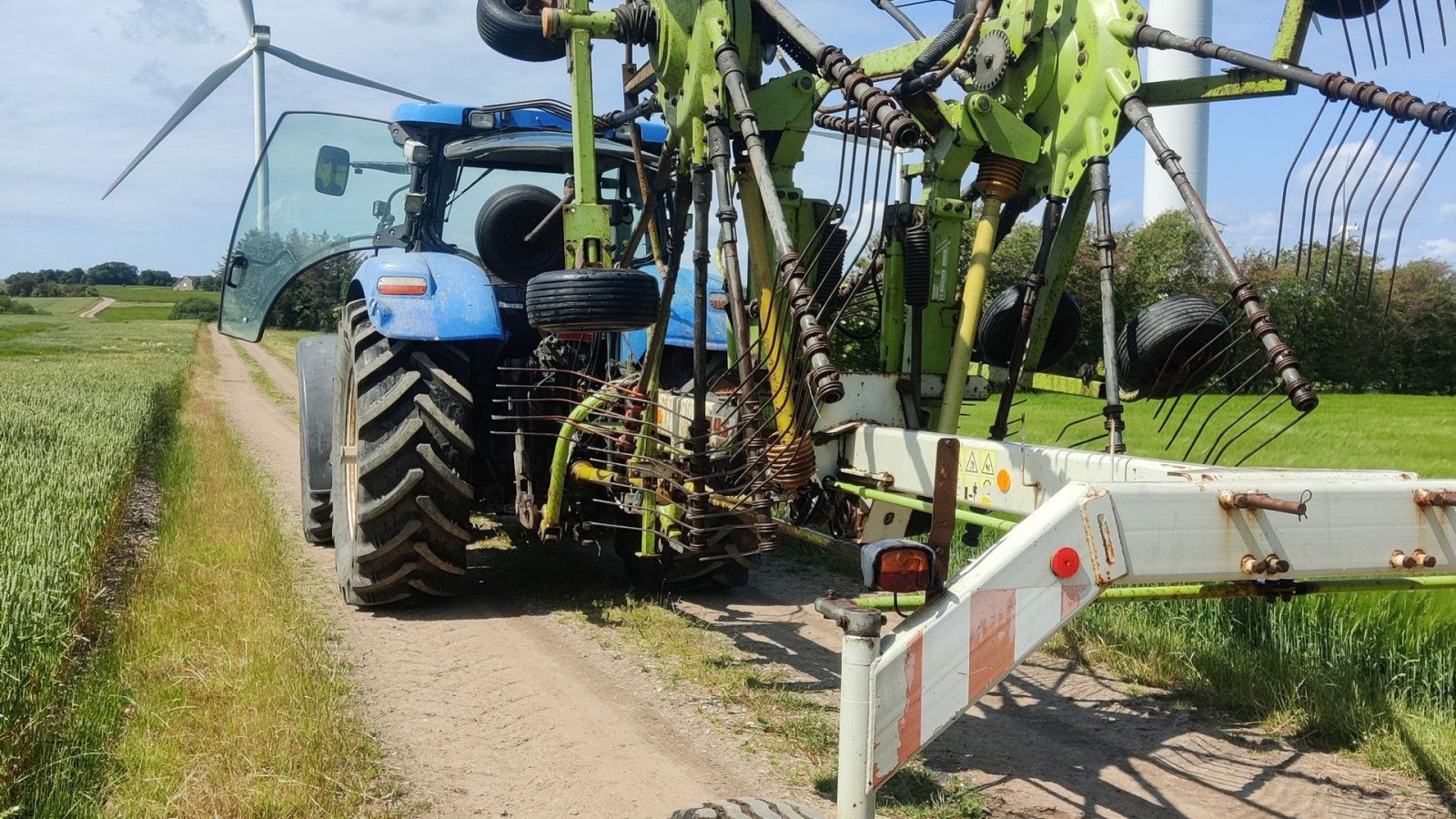 Schwader typu CLAAS LINER 880, Gebrauchtmaschine v Skive (Obrázek 2)