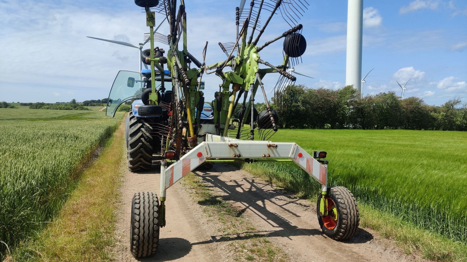 Schwader typu CLAAS LINER 880, Gebrauchtmaschine v Skive (Obrázek 3)