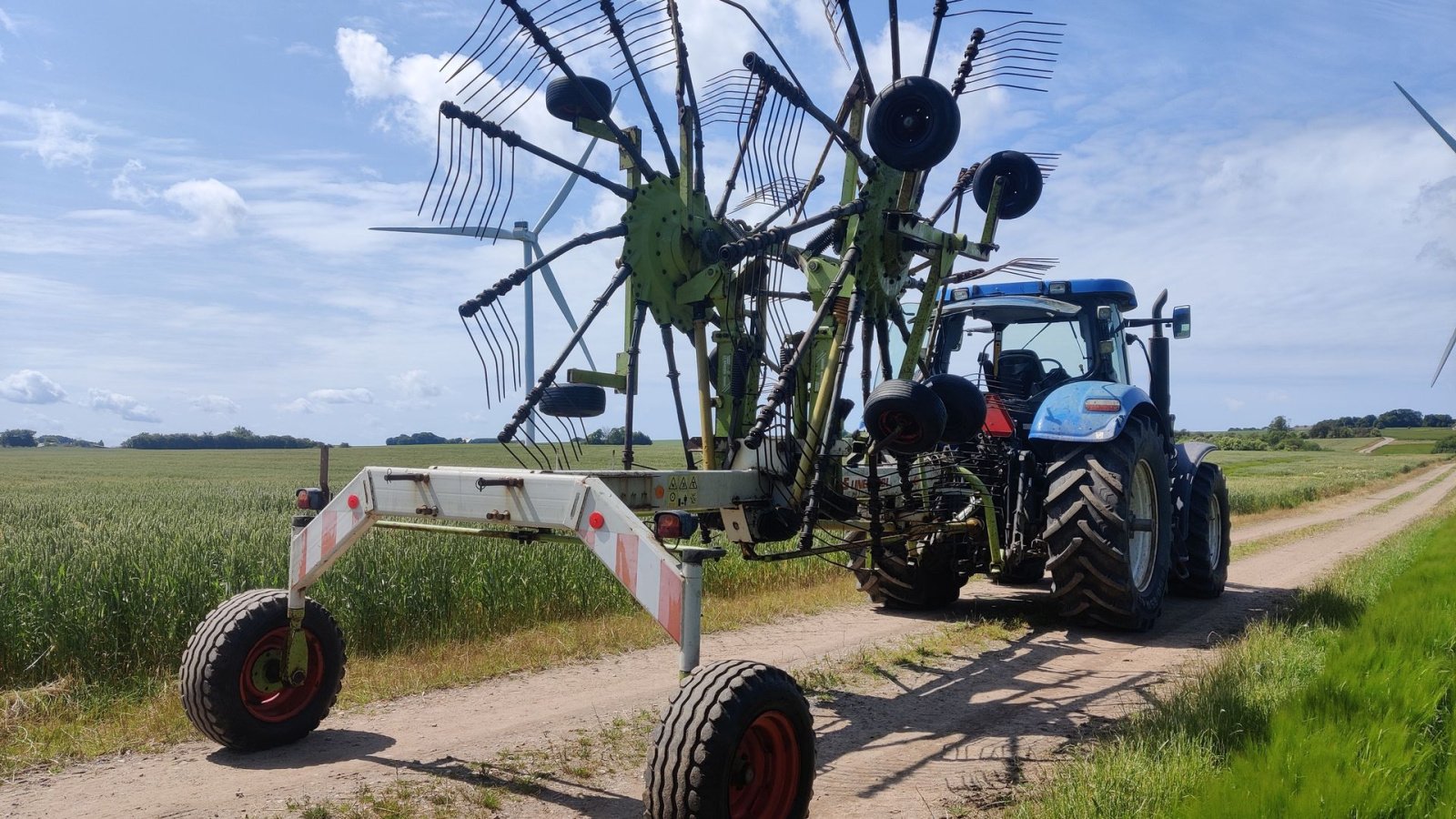 Schwader typu CLAAS LINER 880, Gebrauchtmaschine v Skive (Obrázek 4)
