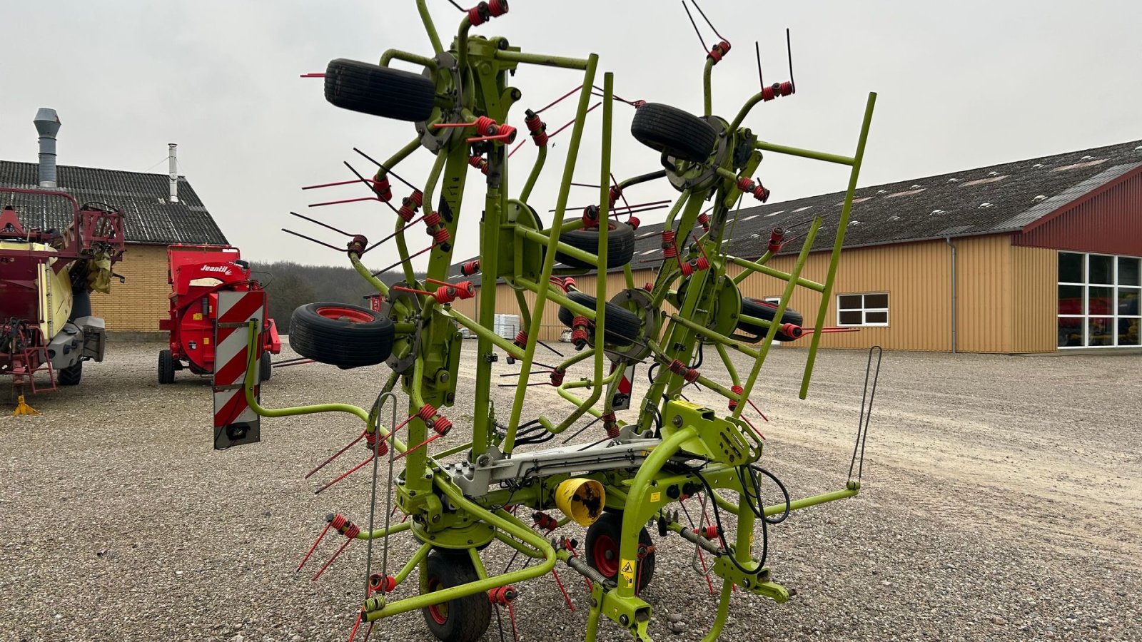 Schwader des Typs CLAAS Volto 870, Gebrauchtmaschine in Tinglev (Bild 2)