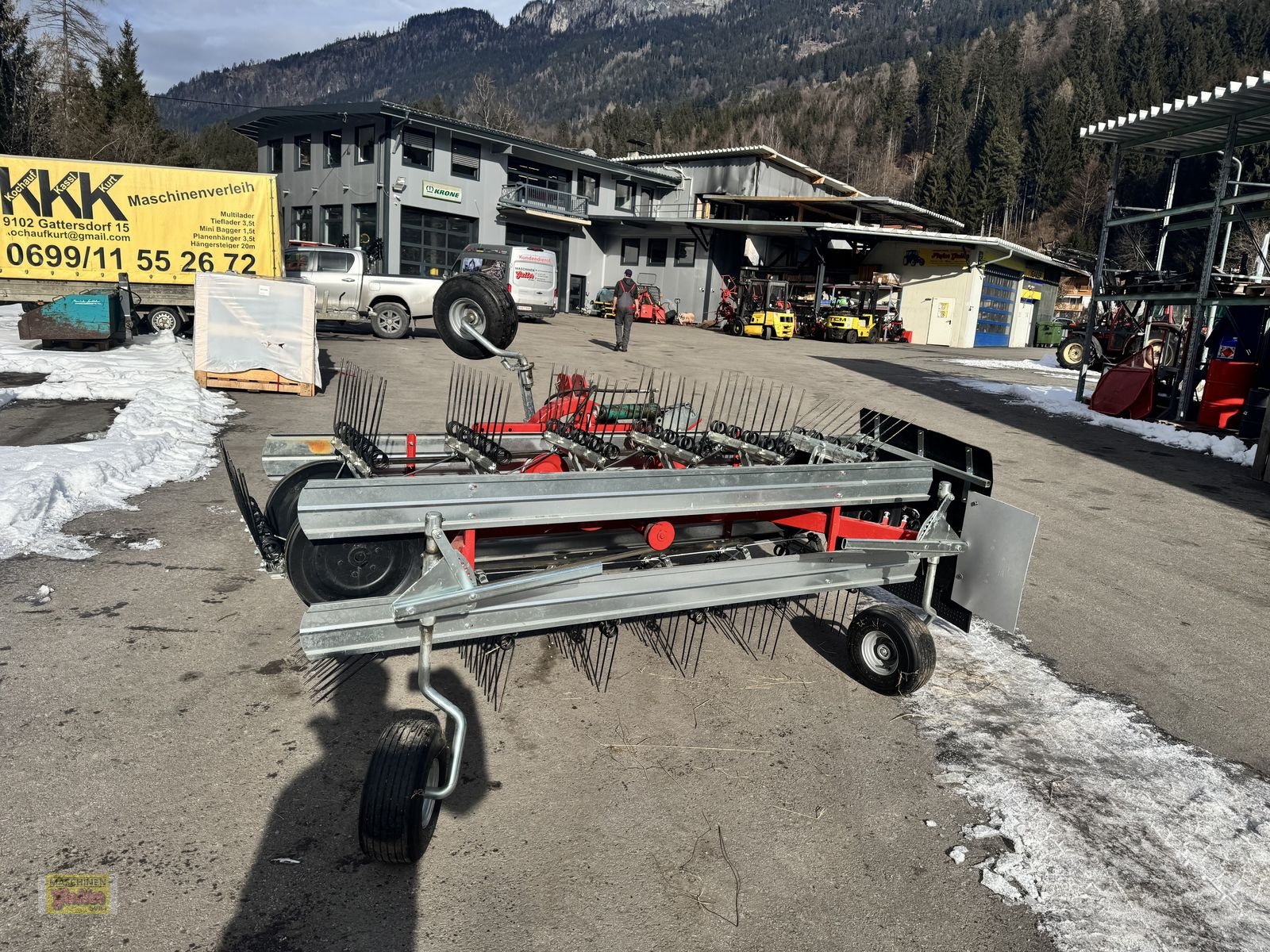 Schwader des Typs DAROS D 270 5D-M Bandrechen 5 reihig 270cm, Gebrauchtmaschine in Kötschach (Bild 3)