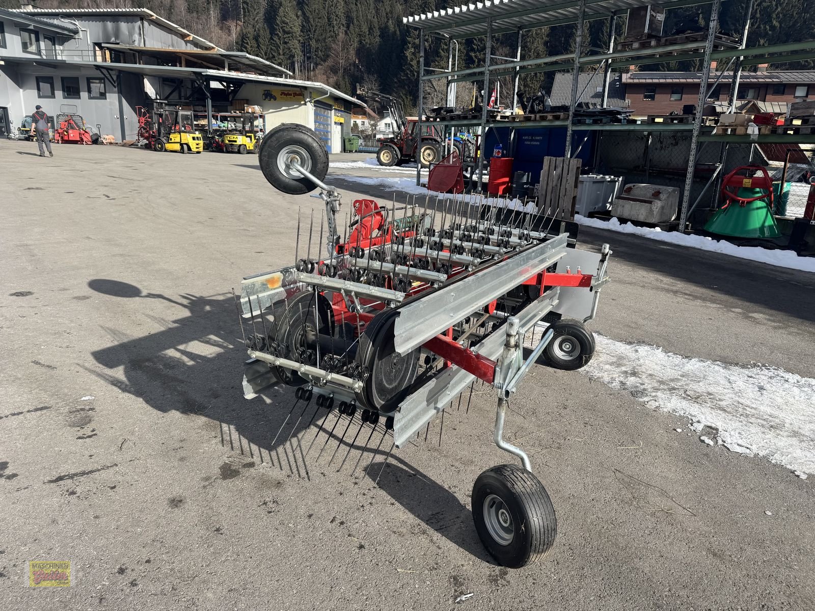 Schwader des Typs DAROS D 270 5D-M Bandrechen 5 reihig 270cm, Gebrauchtmaschine in Kötschach (Bild 4)