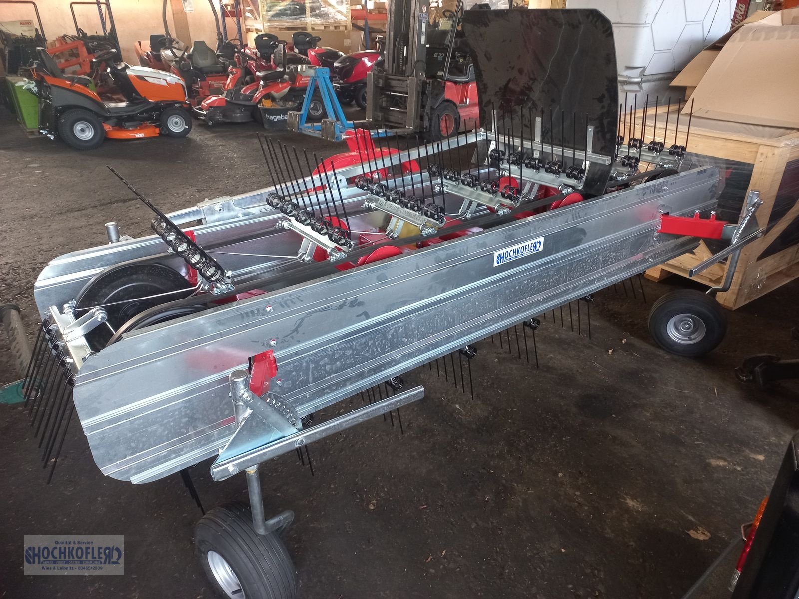 Schwader des Typs DAROS D, Neumaschine in Wies (Bild 5)