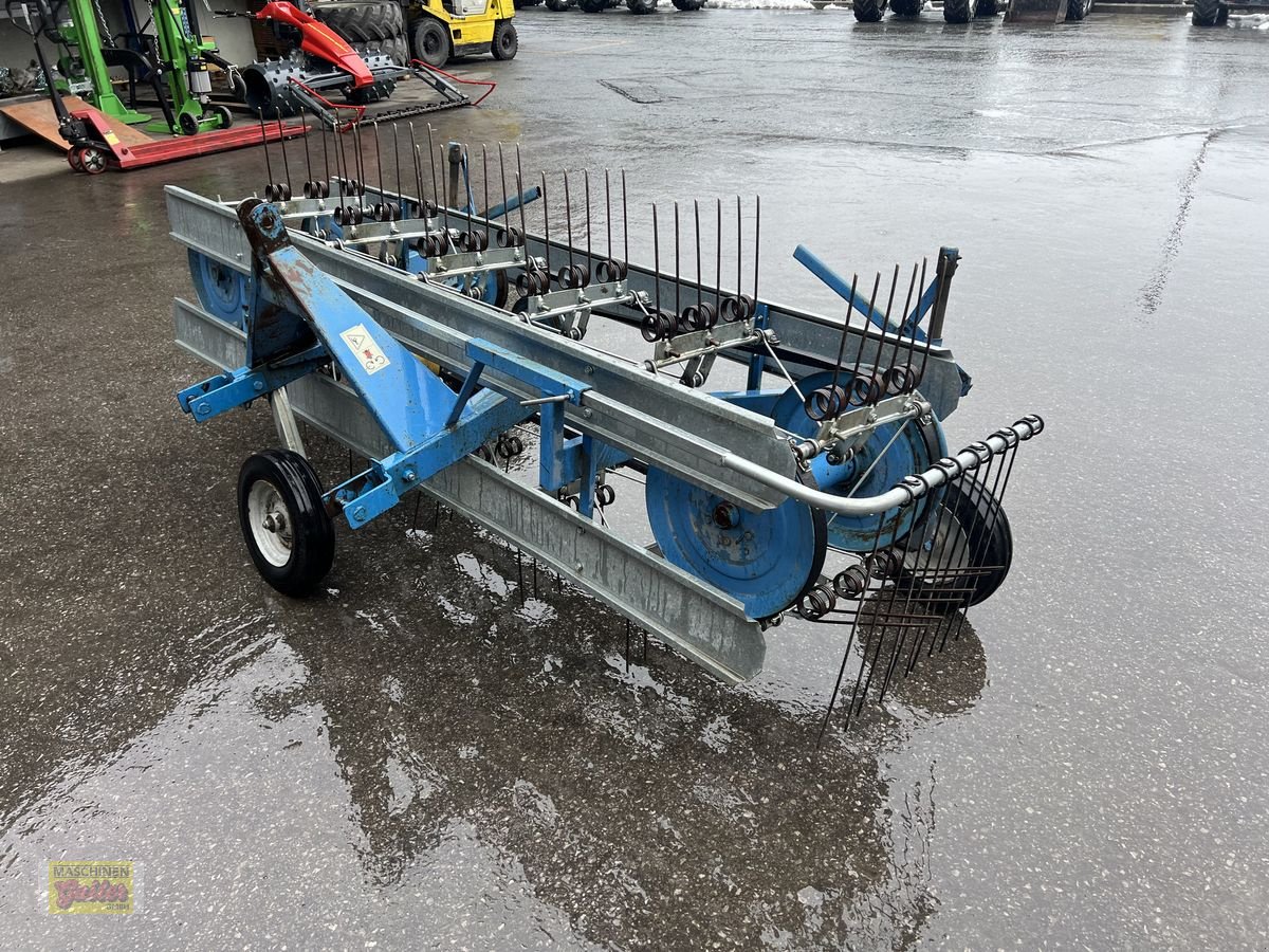 Schwader Türe ait DAROS D210 3-reihig, Gebrauchtmaschine içinde Kötschach (resim 3)