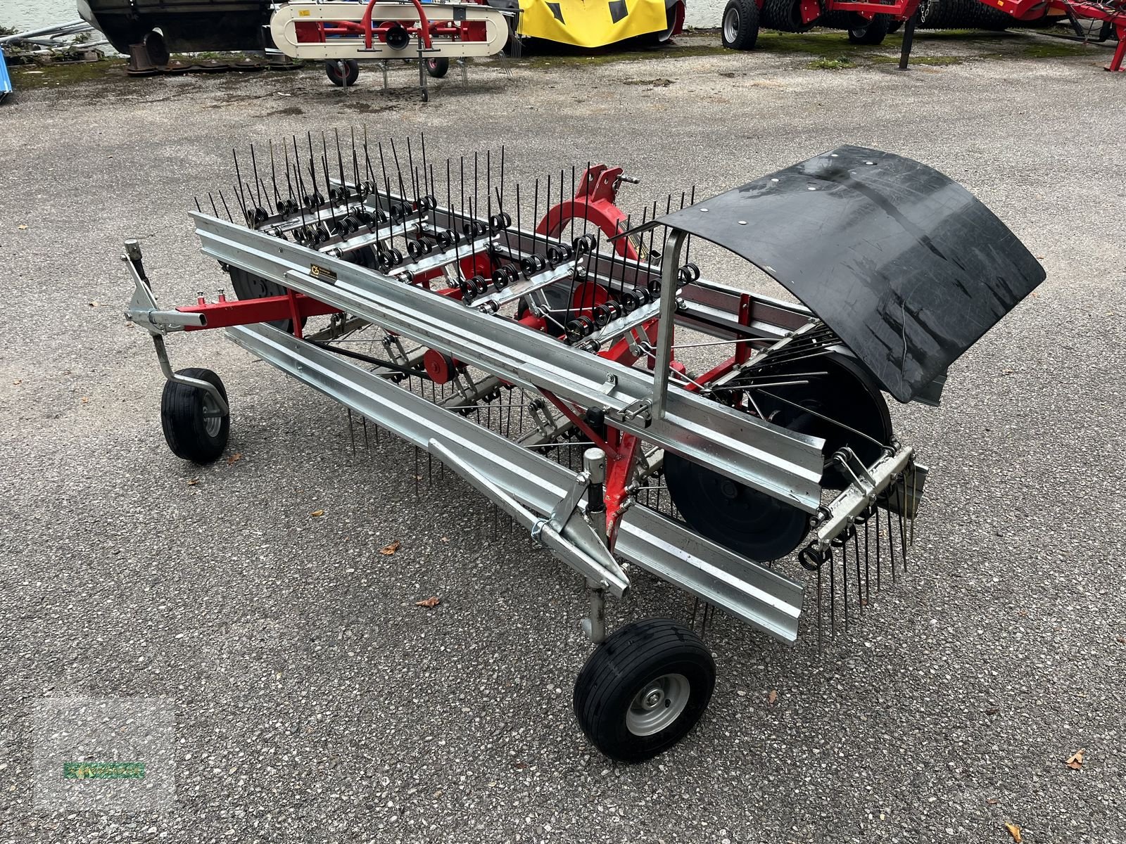 Schwader des Typs DAROS D210, Gebrauchtmaschine in Wartberg (Bild 7)