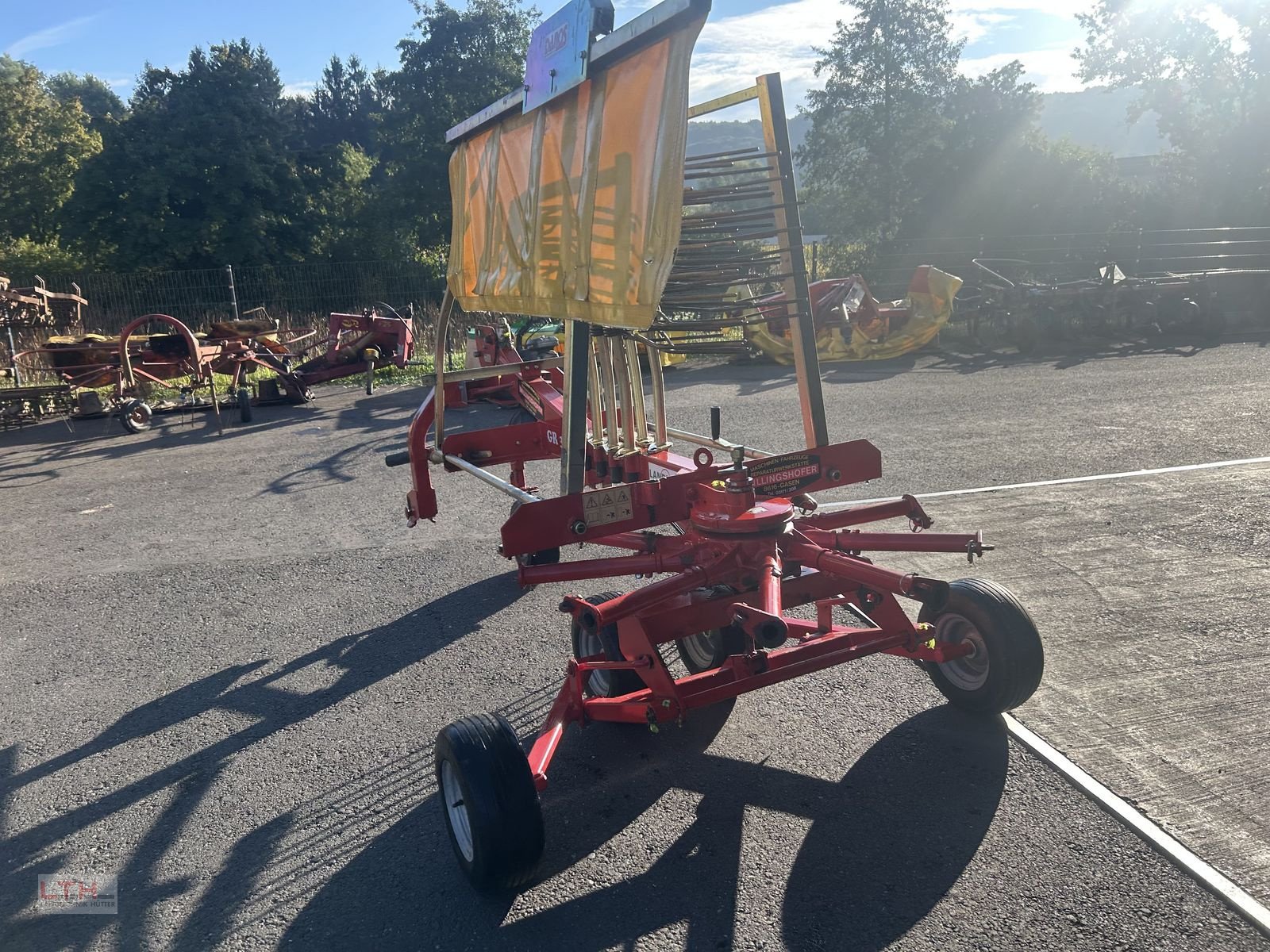 Schwader des Typs DAROS GR 330/9, Gebrauchtmaschine in Gnas (Bild 8)