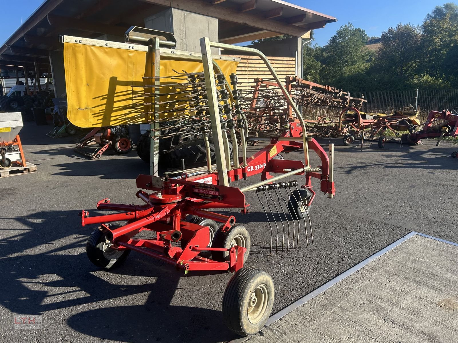 Schwader des Typs DAROS GR 330/9, Gebrauchtmaschine in Gnas (Bild 4)
