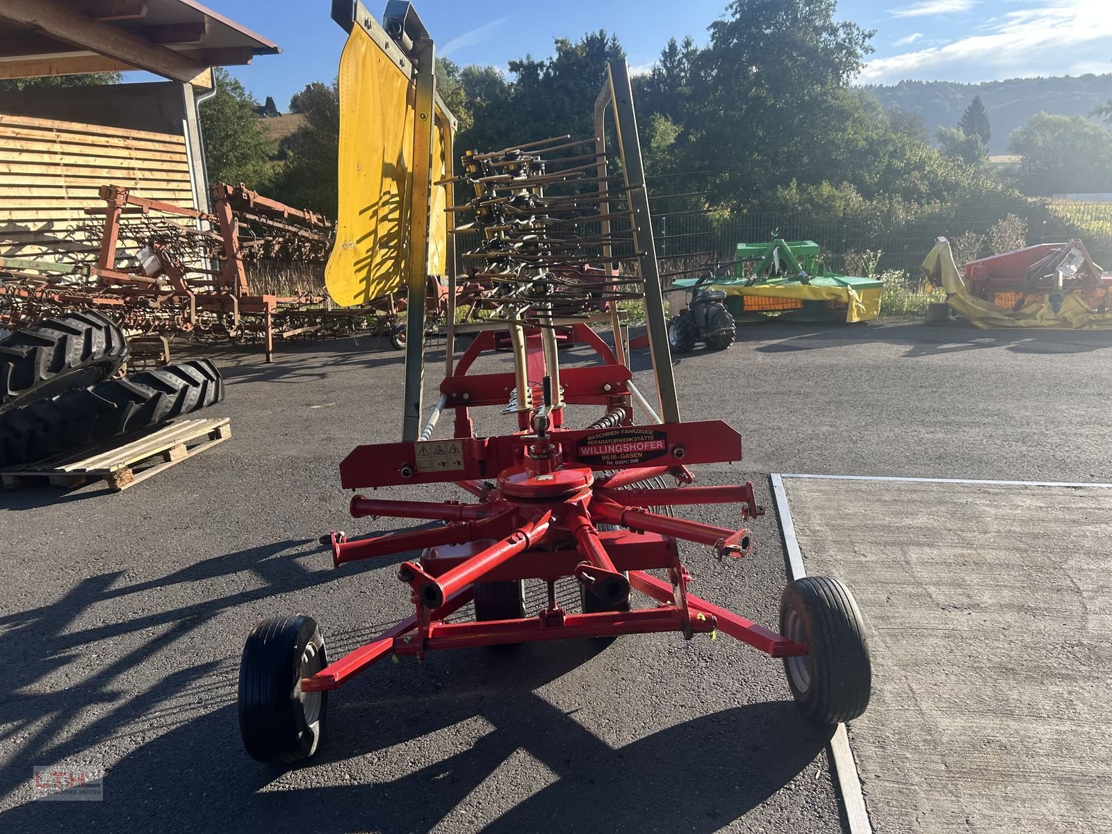 Schwader des Typs DAROS GR 330/9, Gebrauchtmaschine in Gnas (Bild 7)