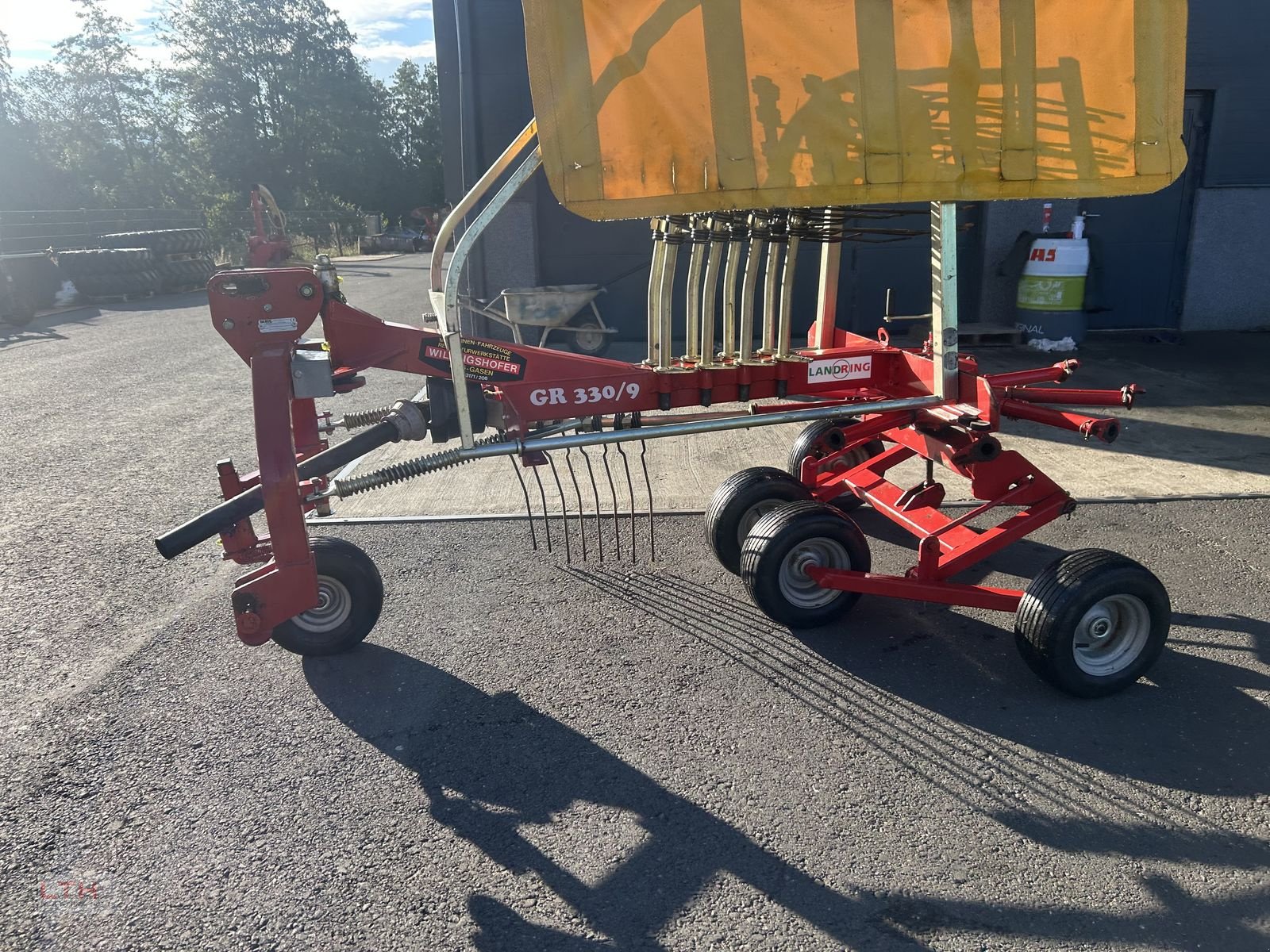 Schwader des Typs DAROS GR 330/9, Gebrauchtmaschine in Gnas (Bild 12)