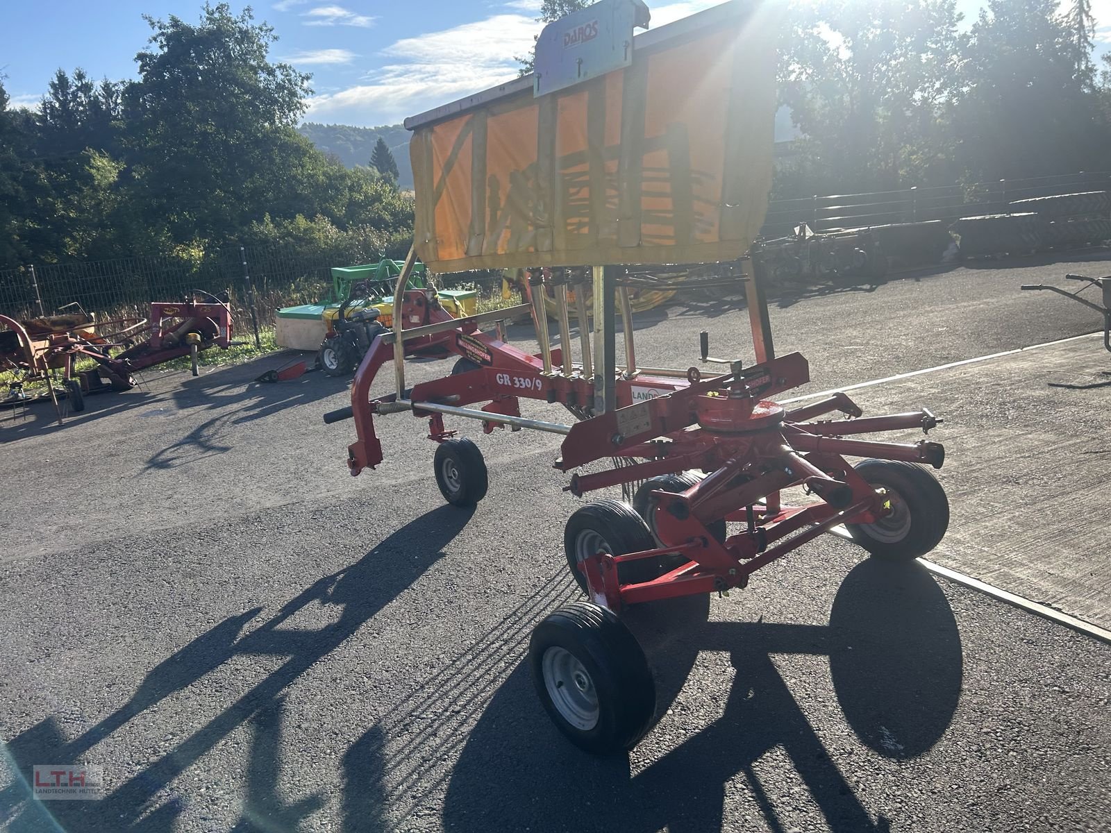 Schwader des Typs DAROS GR 330/9, Gebrauchtmaschine in Gnas (Bild 9)